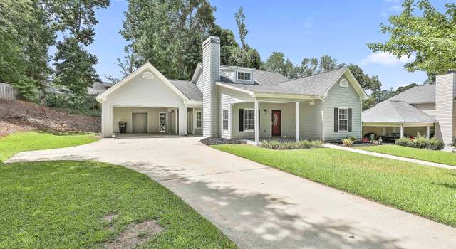Photo of 94 4th St, Newnan, GA 30263