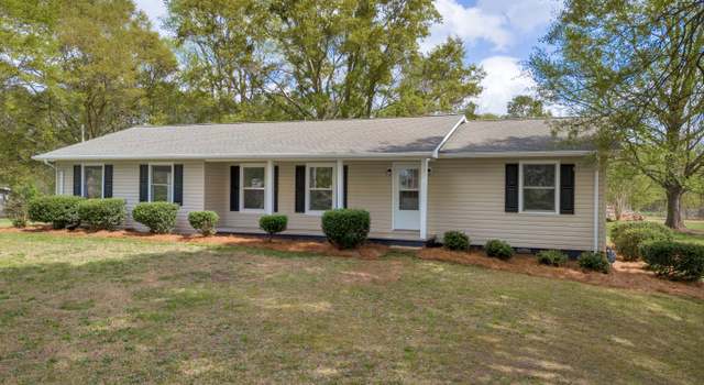 Photo of 120 Stone Bridge Ter, Lavonia, GA 30553
