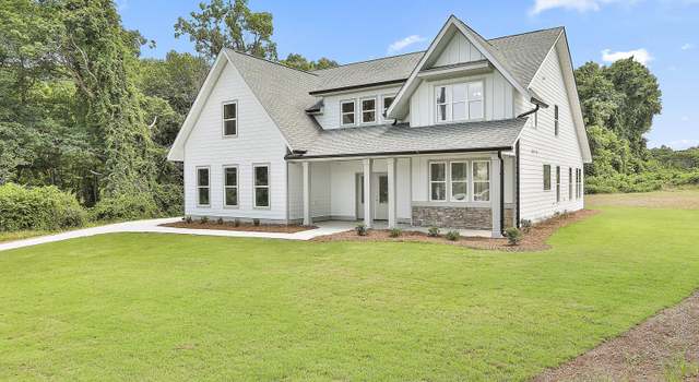 Photo of 105 Old Farm Rd, Fayetteville, GA 30215