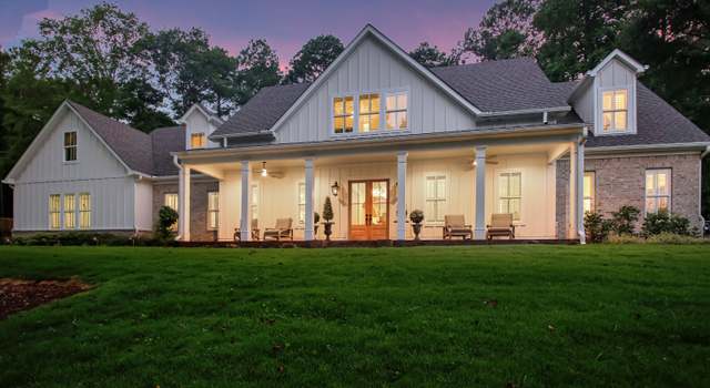Photo of 30 South Shore Dr, Newnan, GA 30263