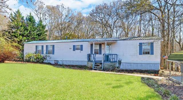 Photo of 200 Oak Park Ln, Canon, GA 30520