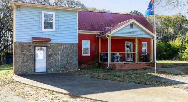 Photo of 651 S Jackson St, Hartwell, GA 30643