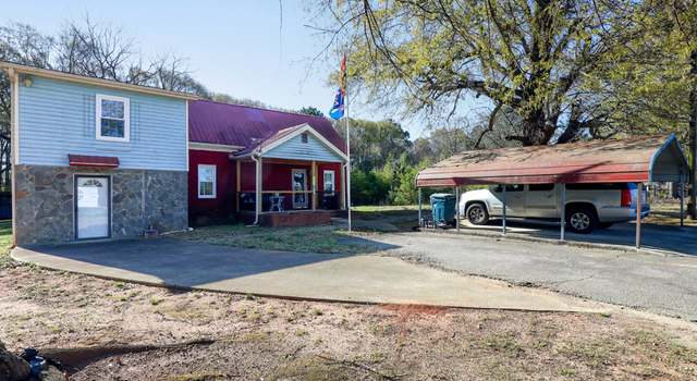 Photo of 651 S Jackson St, Hartwell, GA 30643
