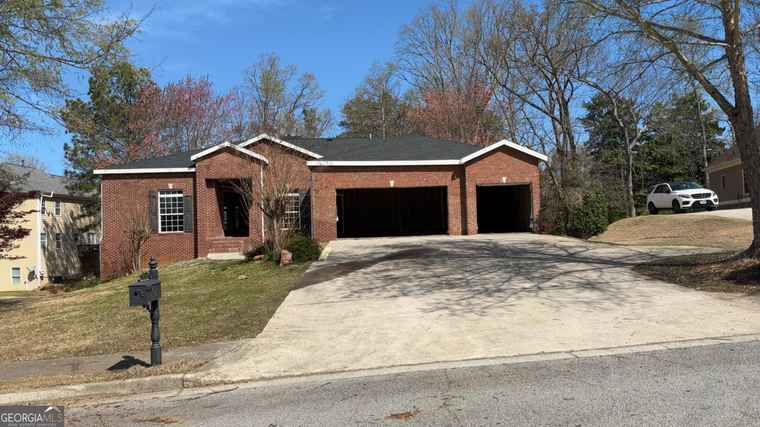 Photo of 8828 Patricia Rose Douglasville, GA 30134