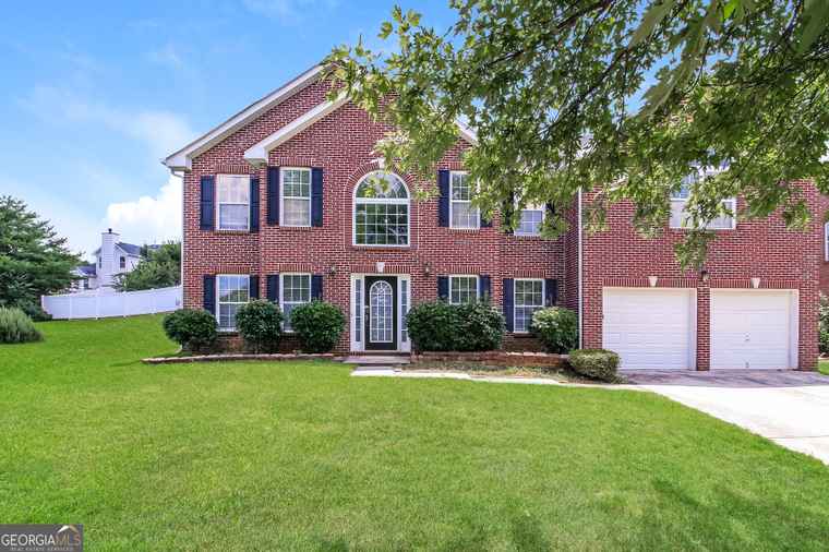 Photo of 905 Ambeau Cir Mcdonough, GA 30253