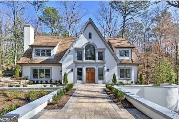 Photo of 4203 Harrogate Dr NW Atlanta, GA 30327