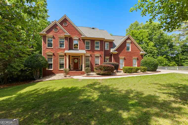 Photo of 255 Hidden Lake Dr Fayetteville, GA 30215