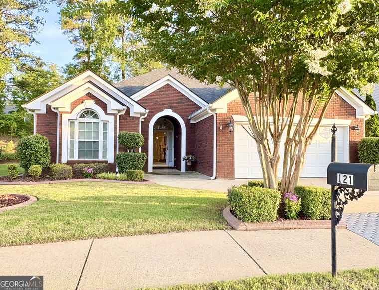 Photo of 121 Pinnacle Ln Mcdonough, GA 30253