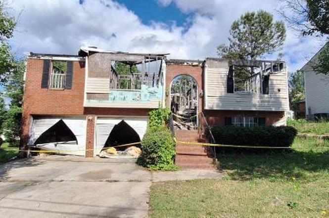 6406 Castle Court Way Lithonia GA 30058 MLS# 10296834 Redfin 6406 Castle Court Way Lithonia GA 30058 MLS# 10296834 Redfin
