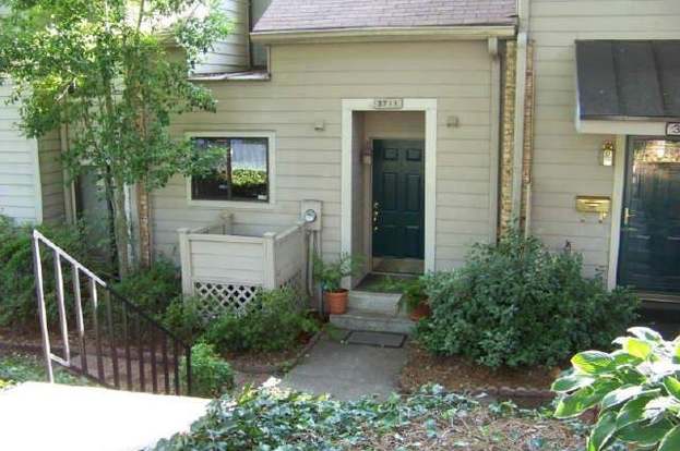 3711 Stonewall Cir Atlanta Ga 30339 Mls 3082291 Redfin