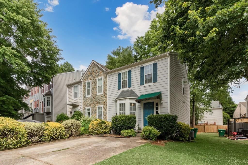 6585 Meadow Green Cir, Peachtree Corners, GA 30092 | MLS# 6896067 | Redfin