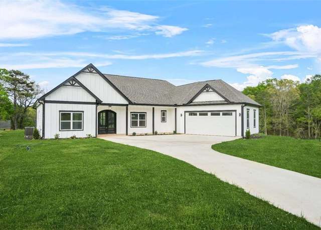 Property at 2040 Highway 197 N, Clarkesville, GA 30523, 3 beds, 2 baths
