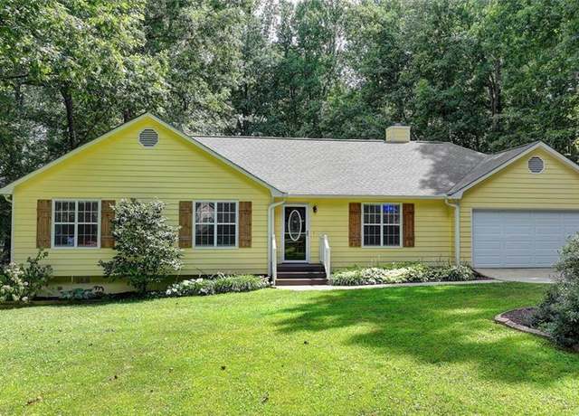 Property at 7840 Silversmith Ct, Cumming, GA 30028, 3 beds, 2 baths