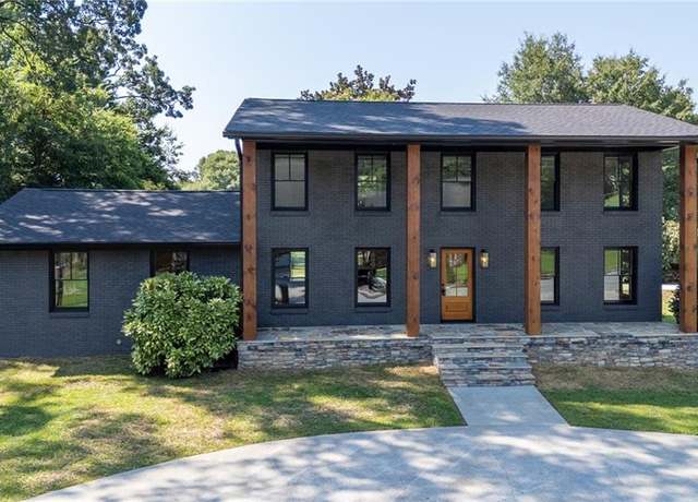 Property at 309 Woodland Dr, Calhoun, GA 30701, 5 beds, 3.5 baths