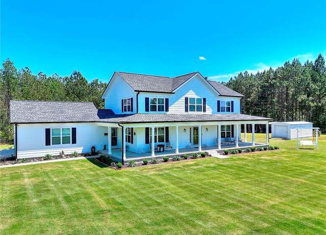 Property at 1621 Dixie Rd, Covington, GA 30014, 4 beds, 2.5 baths
