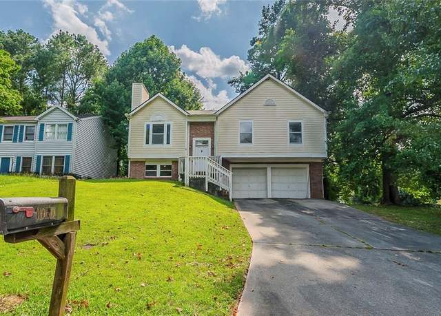 Property at 1060 Heatherwood Ct, Norcross, GA 30093, 3 beds, 2.5 baths
