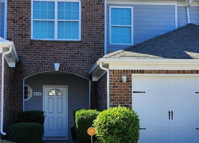 Property at 424 Village Way, Loganville, GA 30052, 3 beds, 2.5 baths