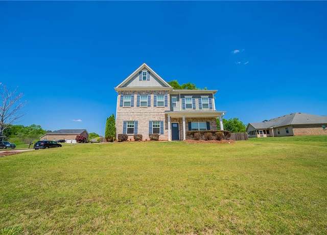 Property at 10 Edgewater Ct, Covington, GA 30016, 3 beds, 3.5 baths
