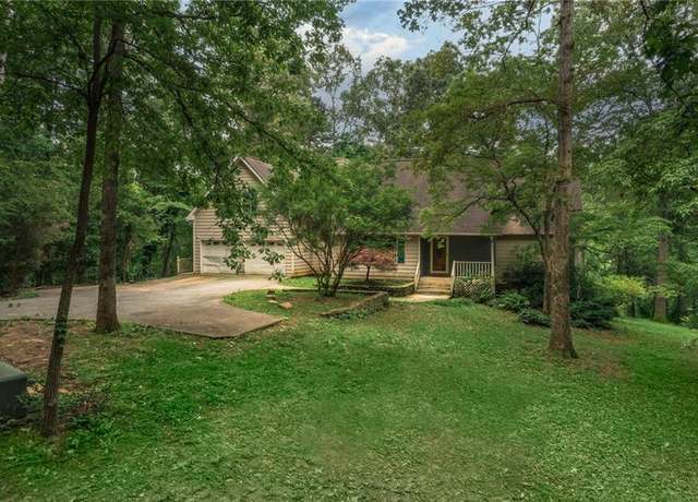Property at 264 E Boling Rd, Jasper, GA 30143, 3 beds, 2.5 baths