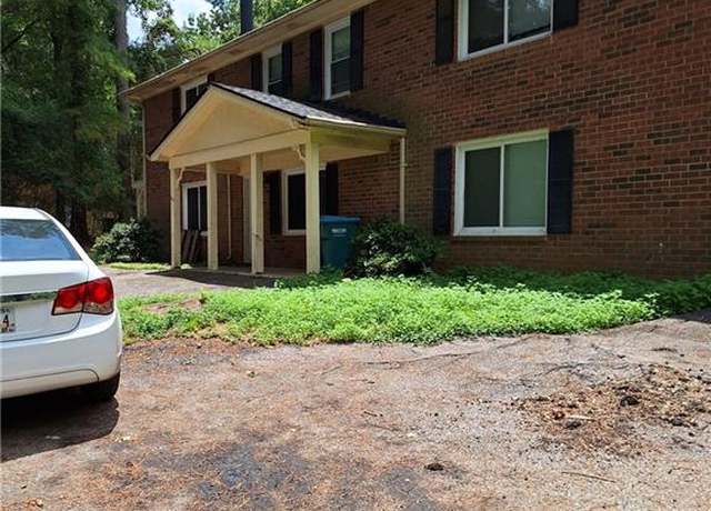 Property at 213 Highland Park Dr, Athens, GA 30605, 6 beds, 3 baths