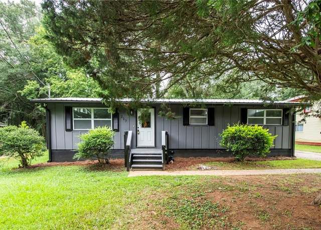Property at 217 Harmon Ave, Carrollton, GA 30117, 2 beds, 2 baths