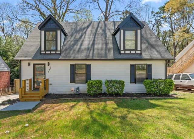 Property at 382 Deckner Ave SW, Atlanta, GA 30310, 4 beds, 2 baths