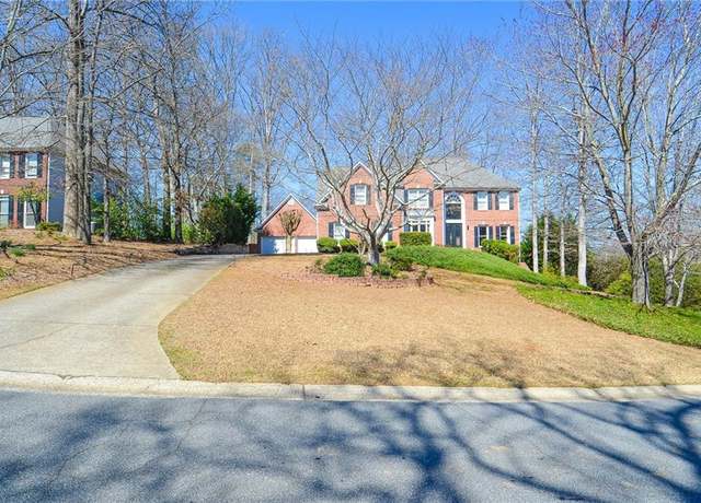 Property at 6450 Oak Valley Dr, Cumming, GA 30040, 4 beds, 4 baths