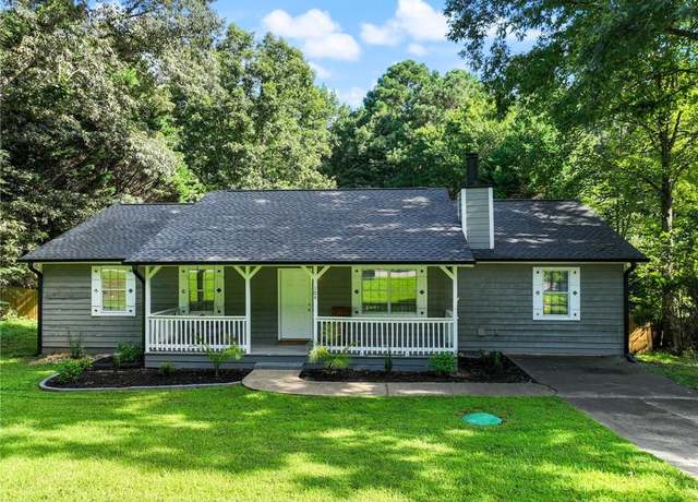 Property at 104 Park Cir, Stockbridge, GA 30281, 3 beds, 2 baths