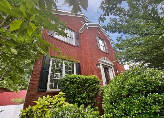 Property at 200 Eagle Glen Ct, Woodstock, GA 30189, 3 beds, 2.5 baths