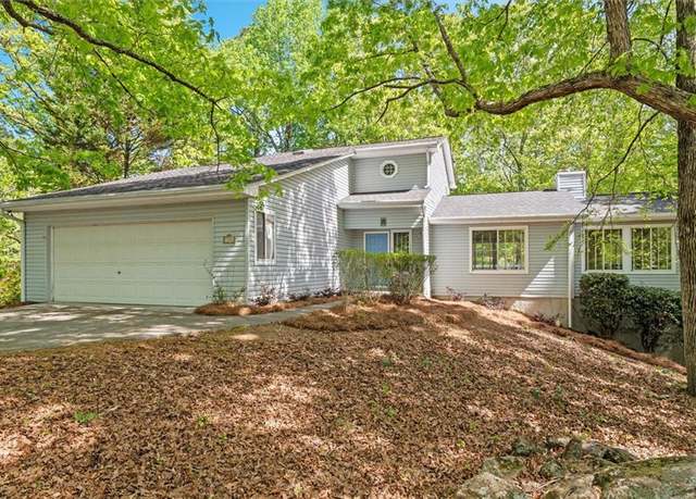 Property at 7320 Oak Arms Dr, Villa Rica, GA 30180, 4 beds, 3 baths