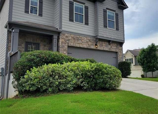 Property at 2424 Saint Andrews Rdg, College Park, GA 30337, 5 beds, 3 baths