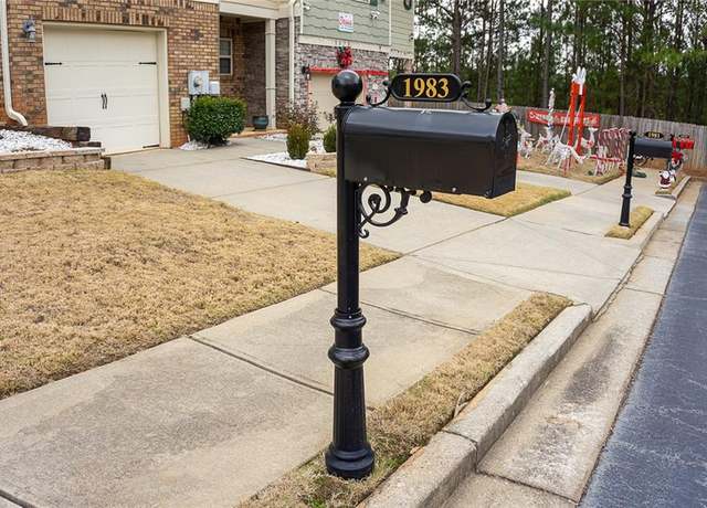 Property at 1983 Burns View Ln, Lawrenceville, GA 30044, 3 beds, 2.5 baths