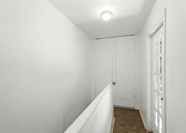Property at 93 Floyd Ln, Hampton, GA 30228, 5 beds, 3 baths