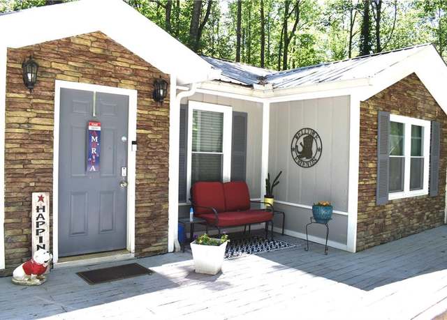 Property at 173 Mountainside Dr E, Dawsonville, GA 30534, 3 beds, 2 baths