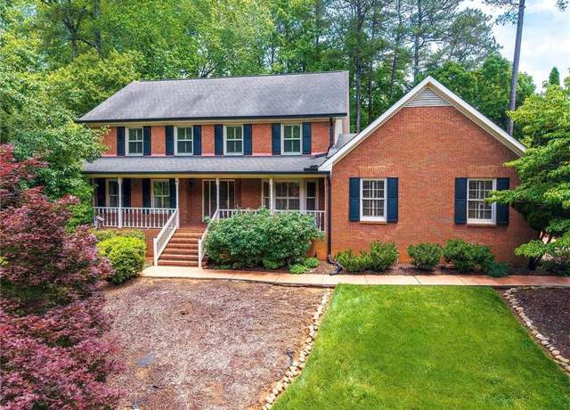 Property at 4930 Forestglade Ct, Tucker, GA 30087, 4 beds, 4 baths