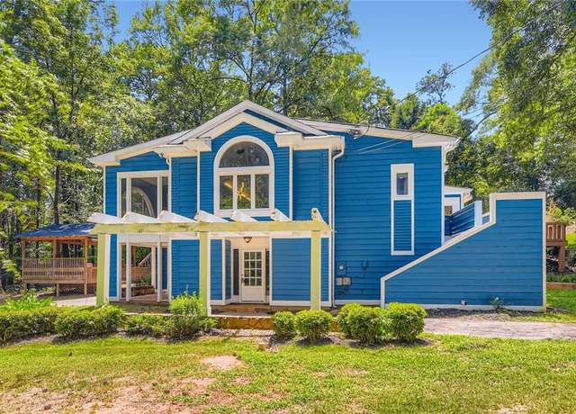 Property at 545 N Pine Hill Rd, Griffin, GA 30223, 3 beds, 2.5 baths