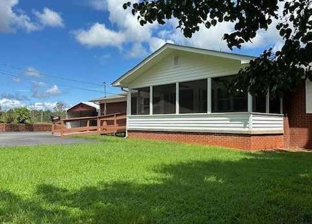 Property at 1323 Cavender Creek Rd, Dahlonega, GA 30533, 3 beds, 2 baths