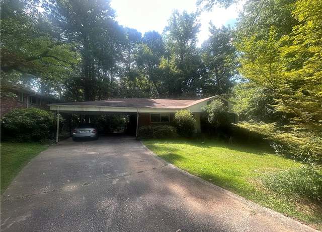 Property at 1164 Rogeretta Dr NE, Atlanta, GA 30329, 3 beds, 2 baths