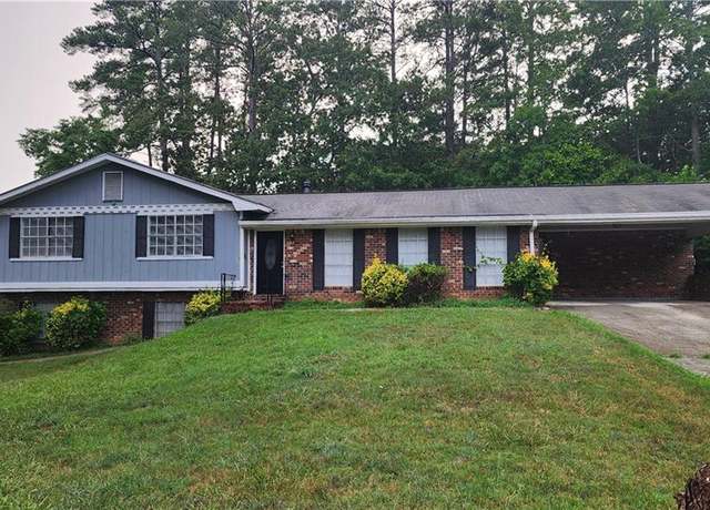 Property at 135 Melanie Ct, Atlanta, GA 30349, 3 beds, 2 baths