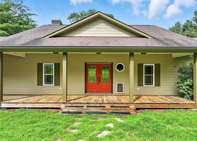 Property at 87 Dillons Ln, Morganton, GA 30560, 5 beds, 3 baths