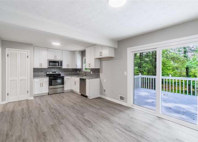 Property at 5857 Earlwane Dr, Lithonia, GA 30058, 4 beds, 2.5 baths