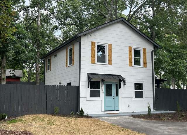Property at 5090 Lorraine Pl, Forest Park, GA 30297, 3 beds, 2.5 baths
