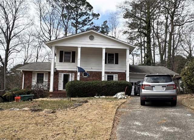 Property at 2678 Evergreen Trl SE, Smyrna, GA 30082, 4 beds, 2 baths