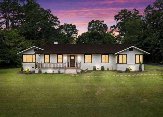 Property at 1099 Pine Valley Rd, Griffin, GA 30224, 4 beds, 3 baths