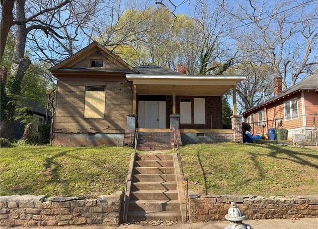 Property at 707 Dill Ave SW, Atlanta, GA 30310, 3 beds, 1 bath