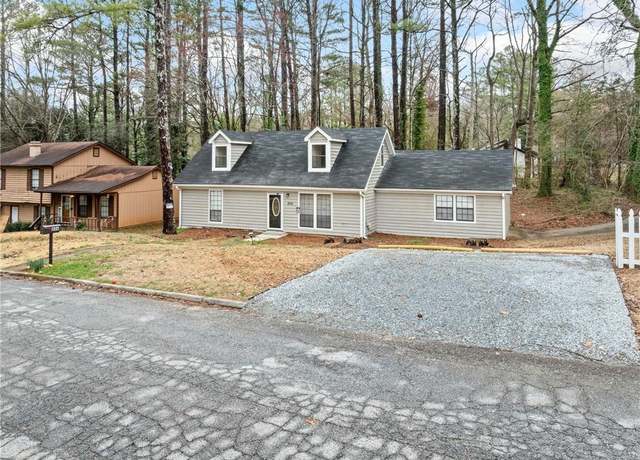 Property at 806 Longfellow Ct, Stone Mountain, GA 30088, 5 beds, 2 baths