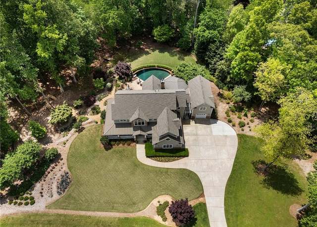 Property at 585 Watboro Hill Dr, Milton, GA 30004, 5 beds, 4.5 baths