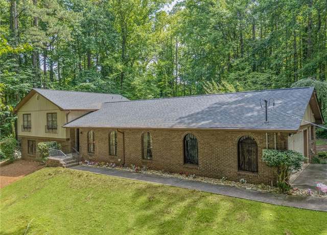 Property at 5632 Stillwater Ct, Stone Mountain, GA 30087, 4 beds, 3 baths