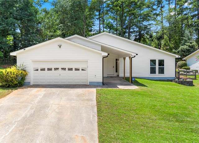 Property at 910 Lake Haven Ct, Roswell, GA 30076, 3 beds, 2 baths