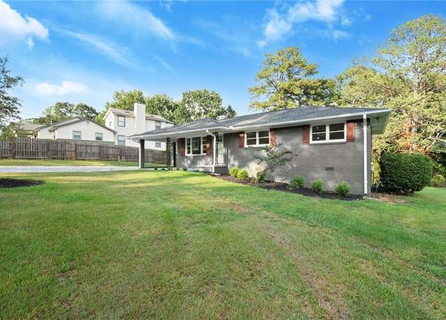 Property at 6113 Dodgen Rd, Mableton, GA 30126, 3 beds, 1.5 baths